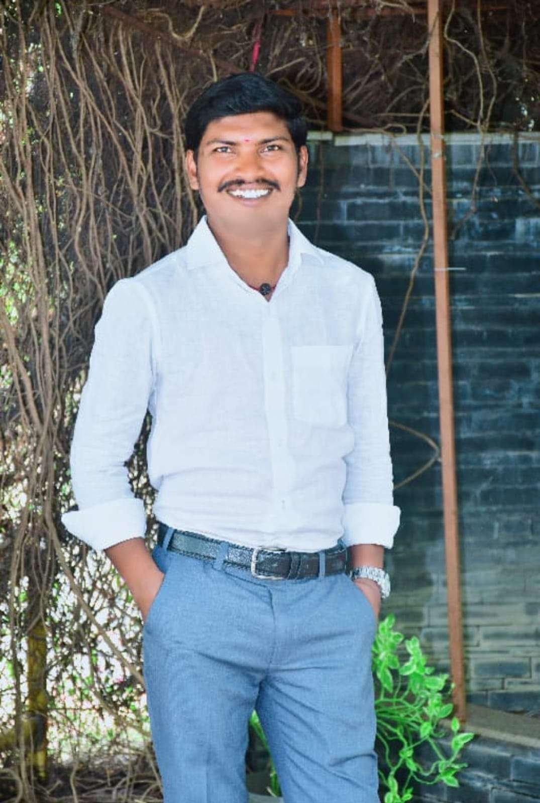 Vijay Krishna, Birth Yr 1996, Income 1.5L, B.SC, Own Hospital, Profile No 814G