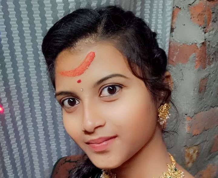 Srilekha, Birth Yr 1999, Income 10K, Profile No 699B