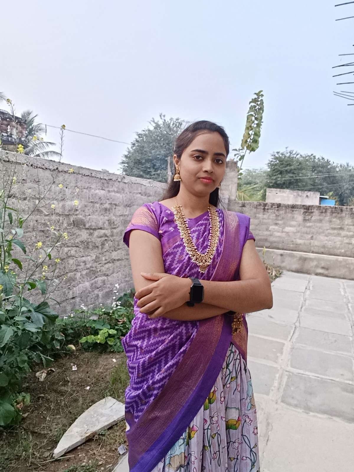 Deepthi, Birth Yr 1996, Constable (Civil) working as a police, Income 10L, Profile No 857B