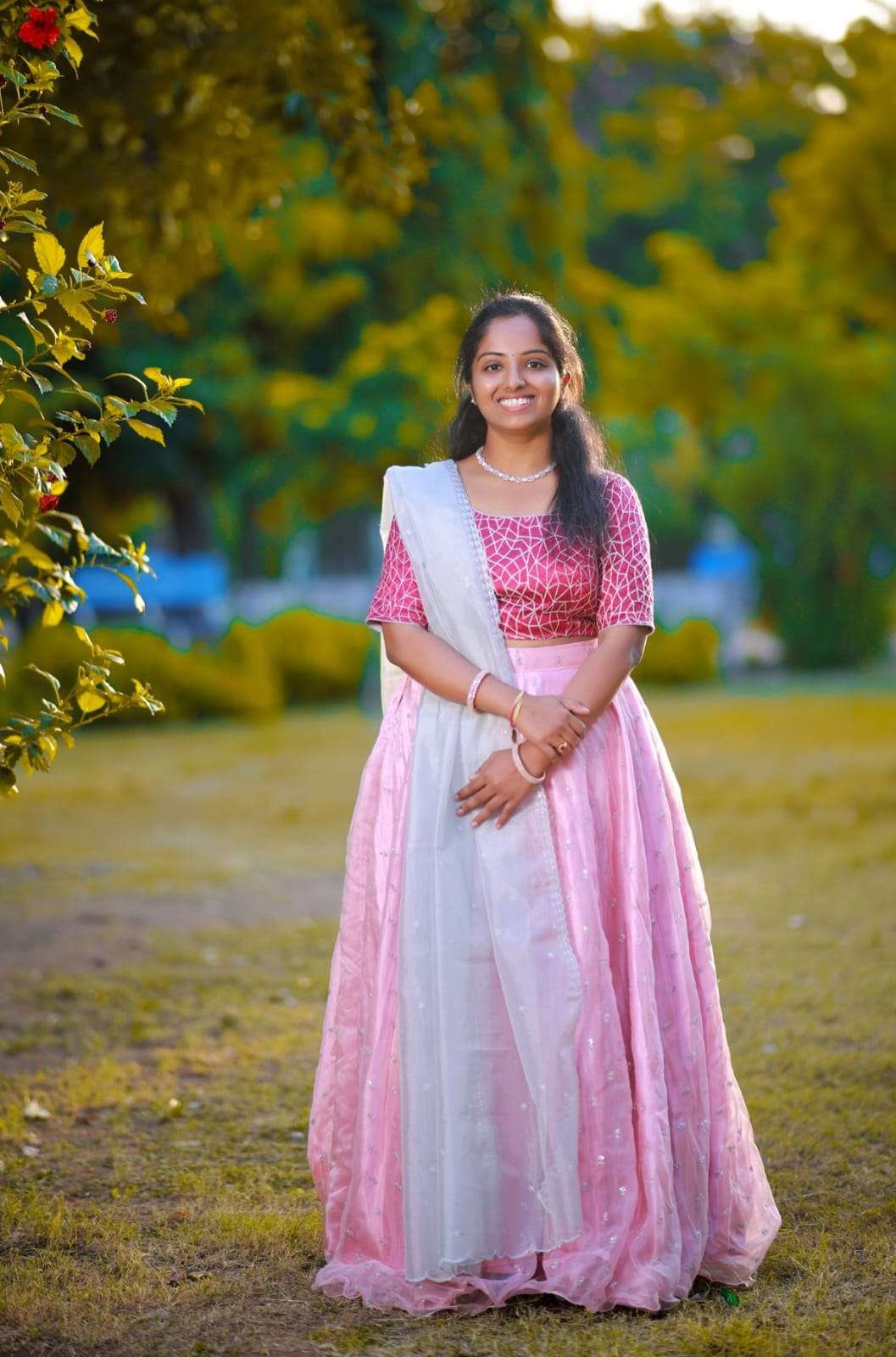 Anusha, Birth Yr 1998,MBBS,MS,(ent)2Year,MB, Profile No 1060B