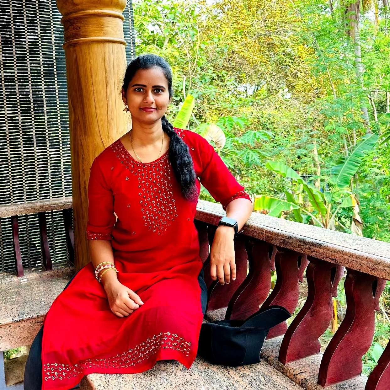 Spandana, Birth Yr 1992, B,tech, Income30L,MB,2nd Match, Profile No 1098B